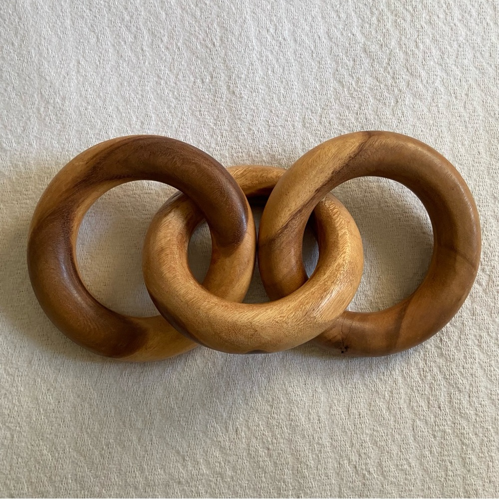 Three Oversized Intertwined Wood Rings Sculpture - Picture 7 of 12